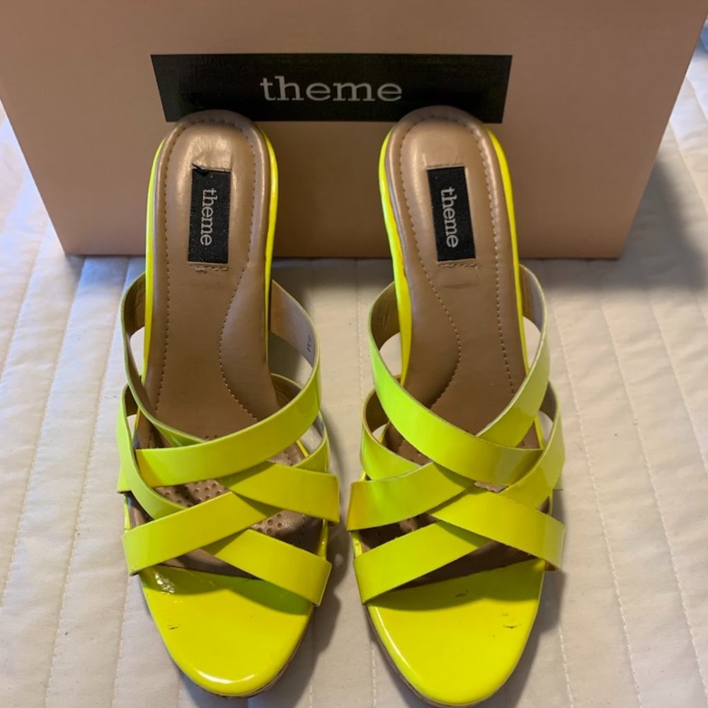 Theme brand Sz 8 Neon Yellow Strappy Cork Wedge. New.